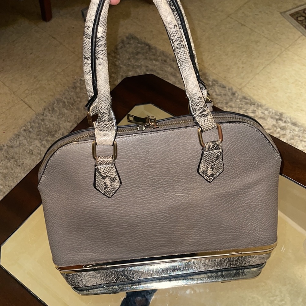 Bottom Compartment Bag - Picture 4 of 5